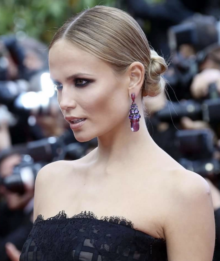 Наташа Поли