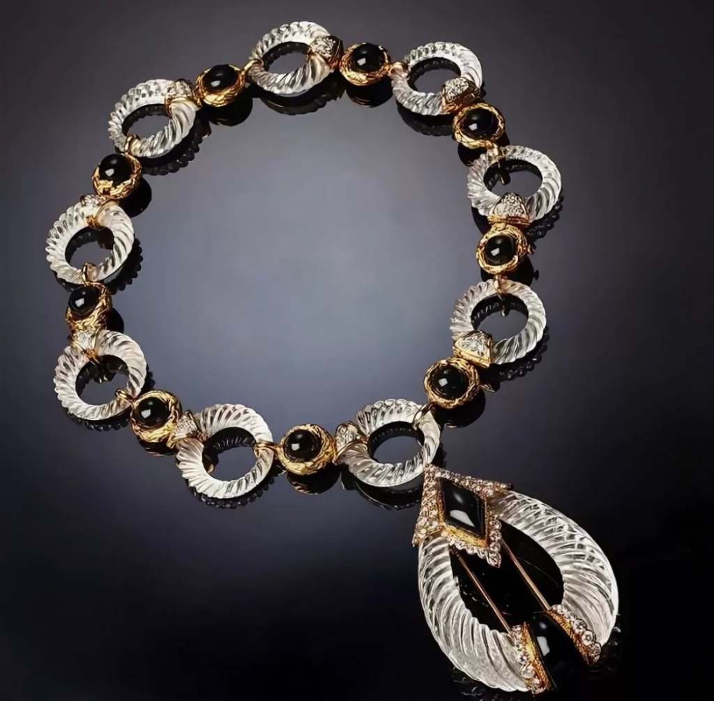 массивное колье от Boucheron.jpeg