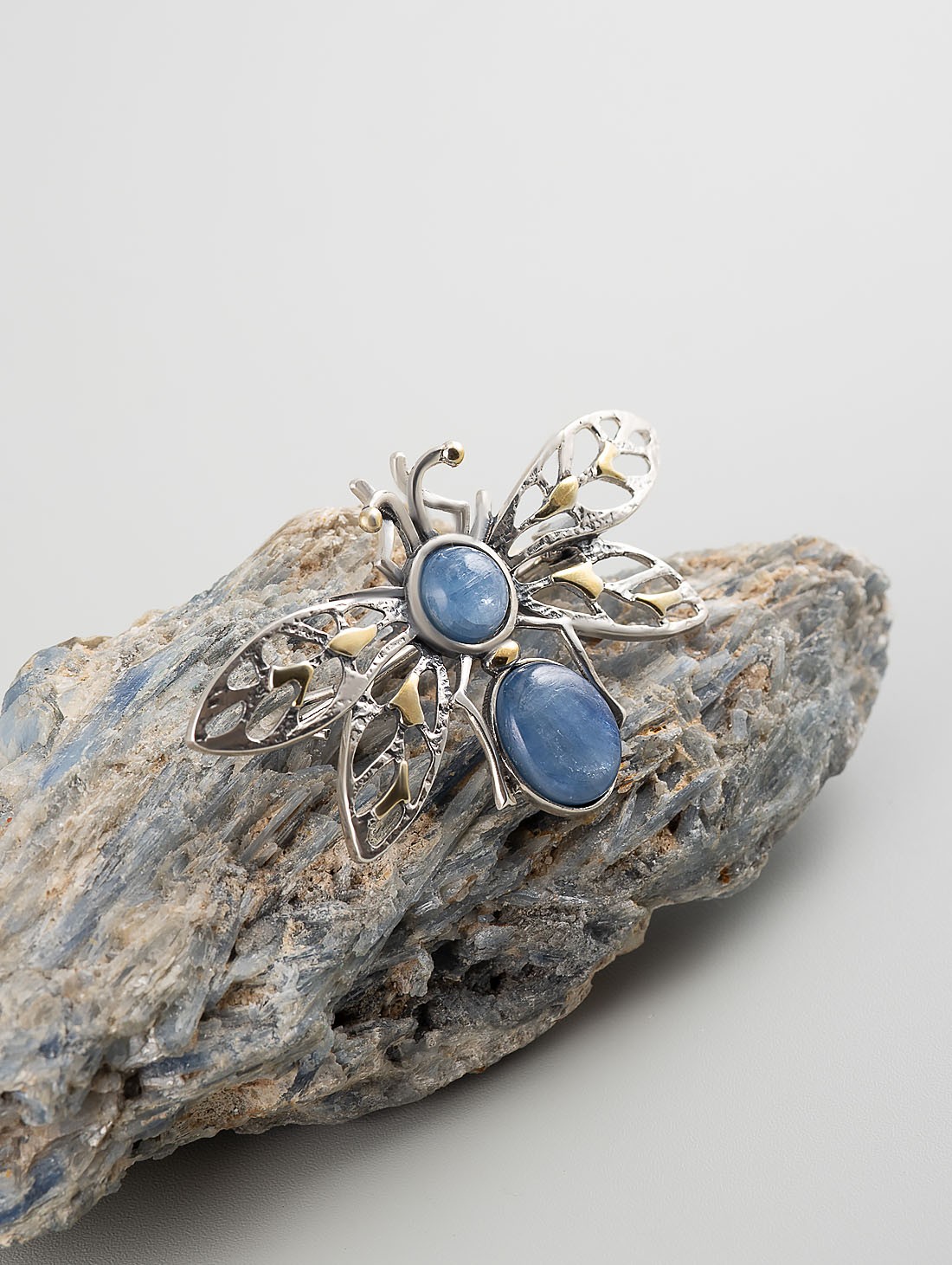 Brr1284z Кианит Брошь (Ag 925)