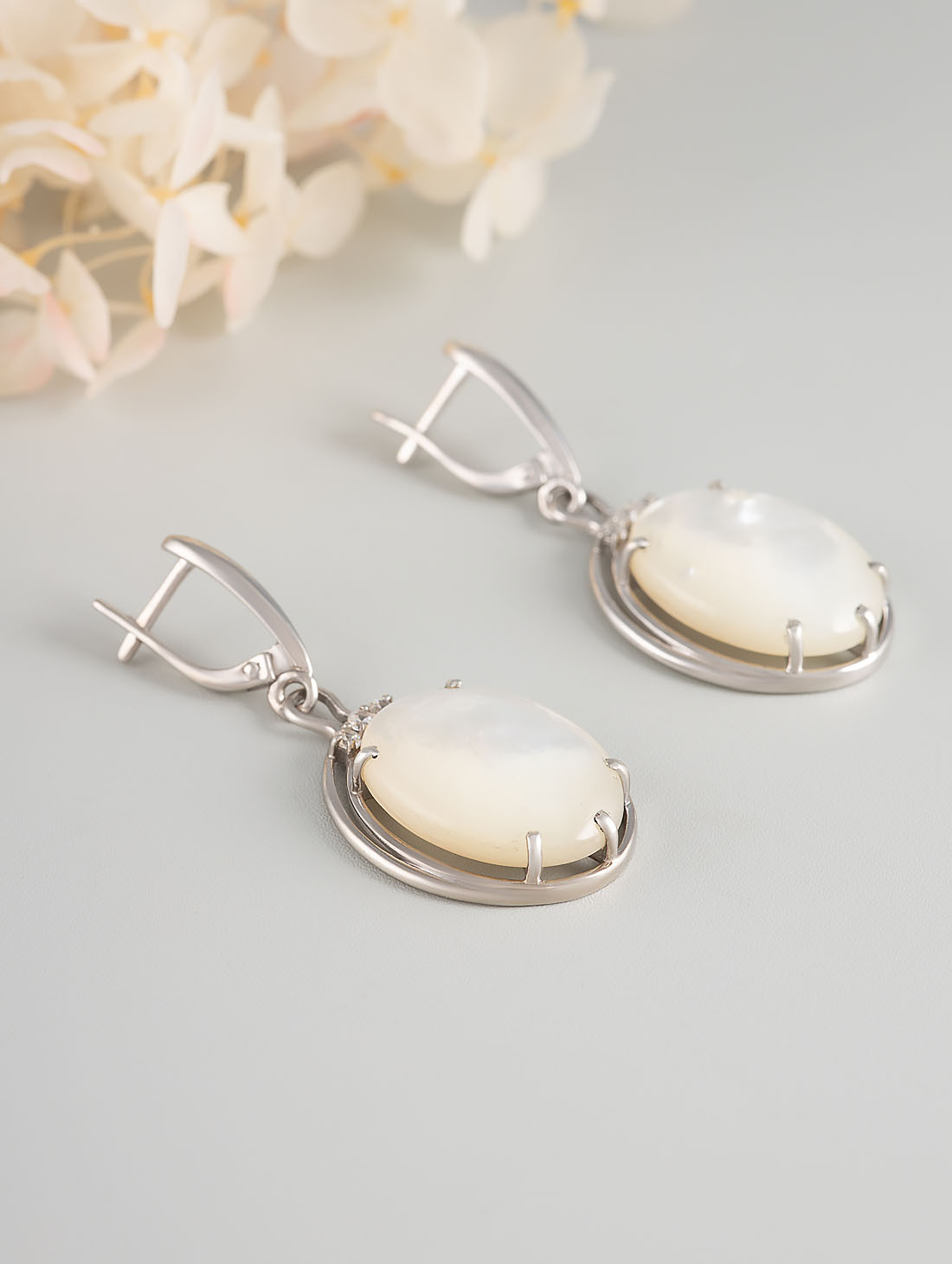 1553R Перламутр Серьги (Ag 925)