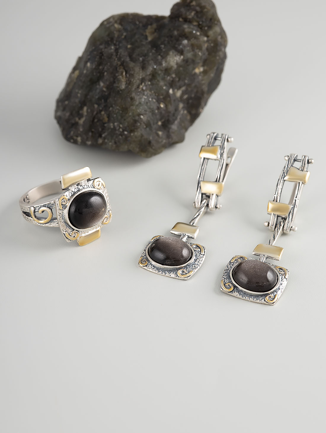 Err1157z Обсидиан Серьги (Ag 925)