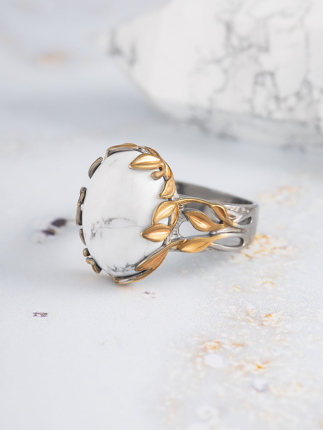 0593R Кахолонг Кольцо (Ag 925)