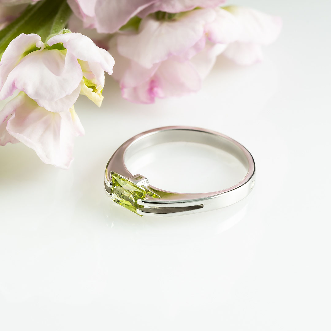 0250R Хризолит Кольцо (Ag 925)