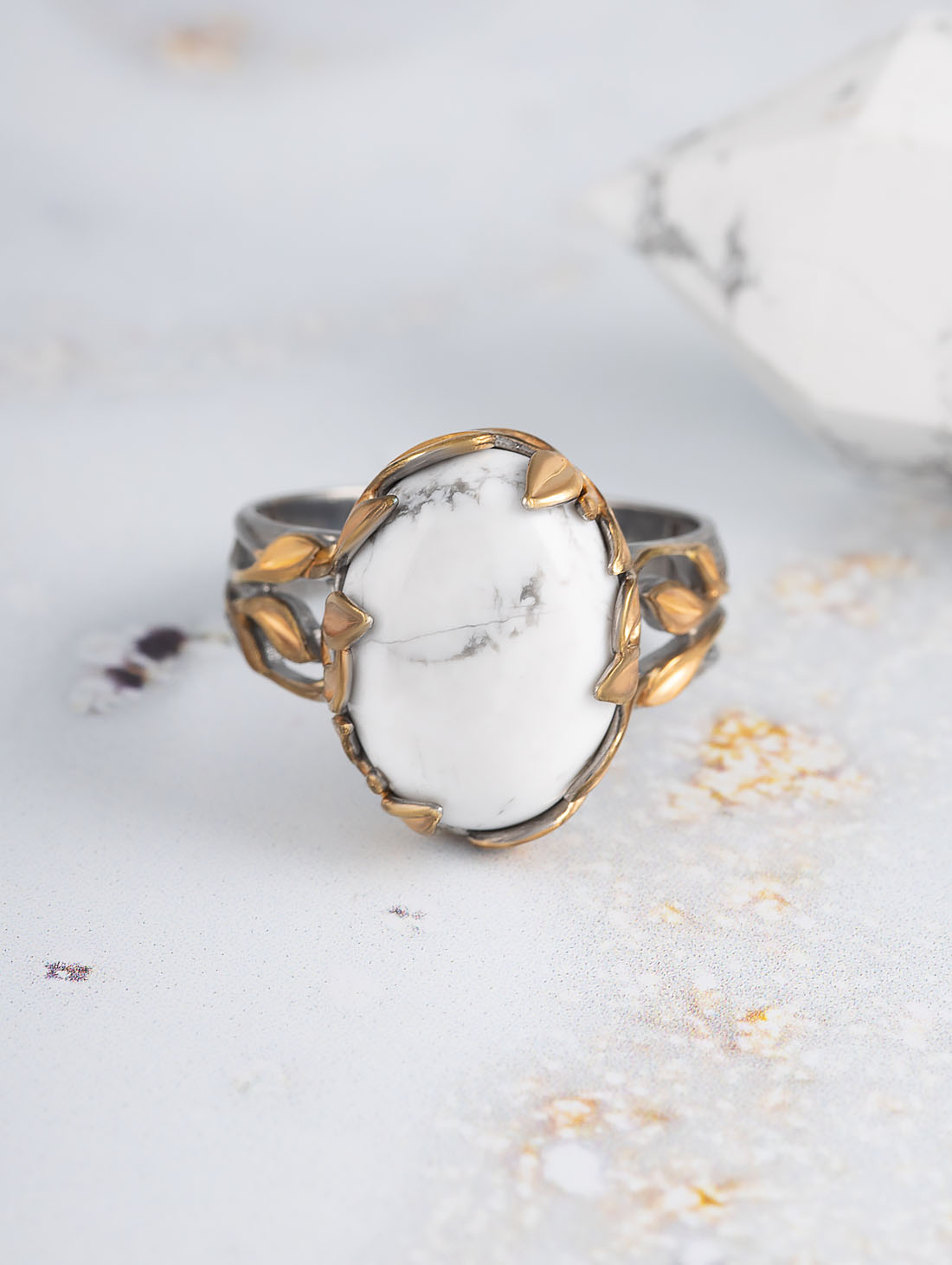 0593R Кахолонг Кольцо (Ag 925)