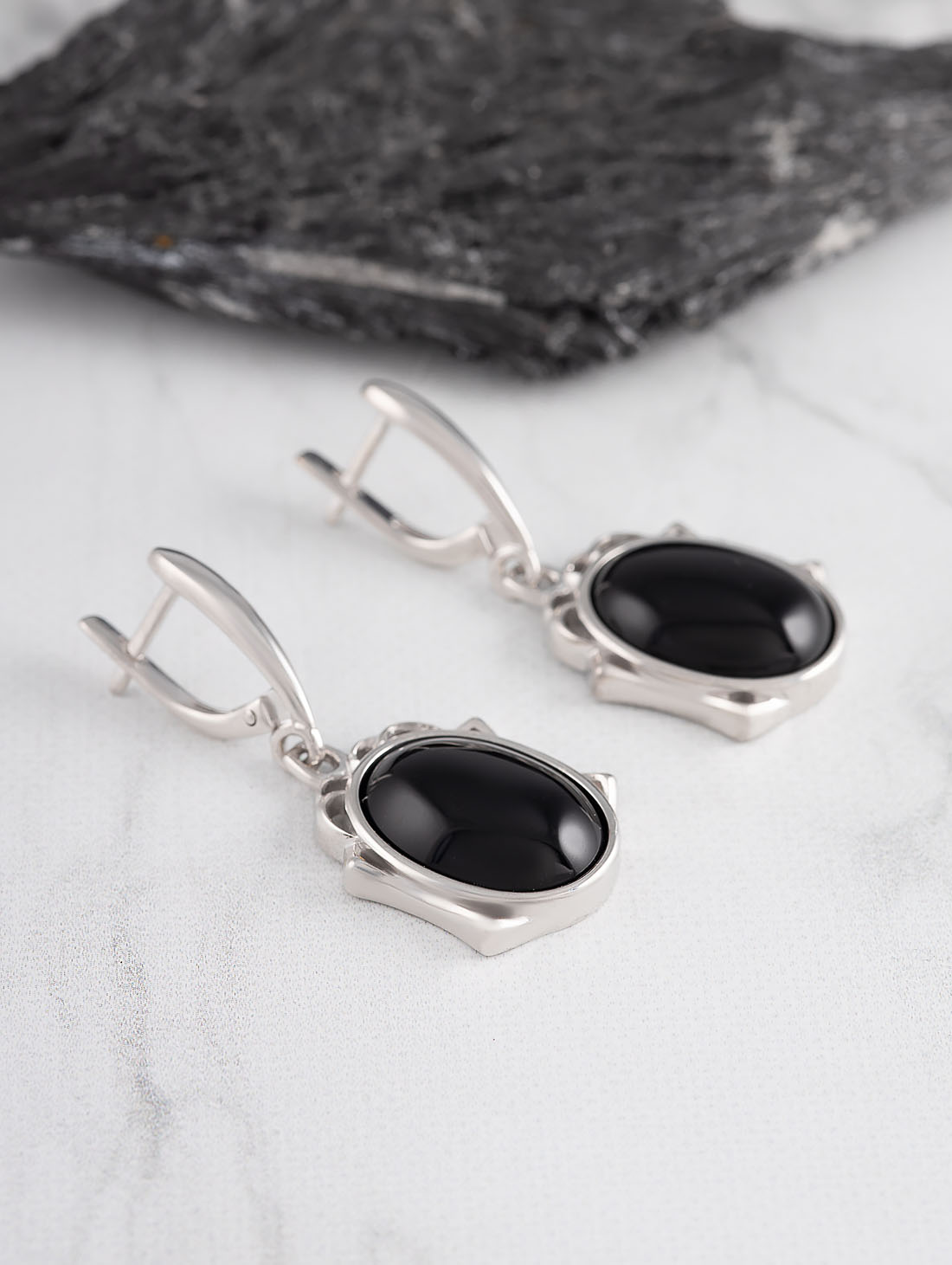 1564R Агат ч Серьги (Ag 925)