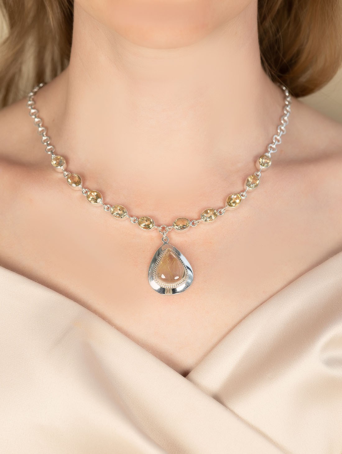 98852 Колье (Ag 925)