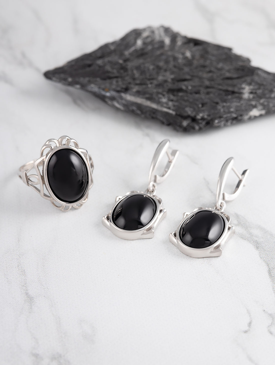 1564R Агат ч Серьги (Ag 925)