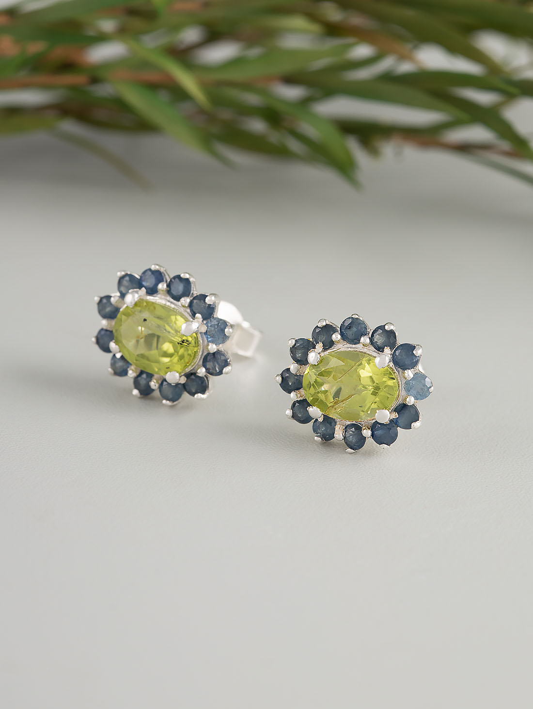 9409 Серьги пуссеты (Ag 925)