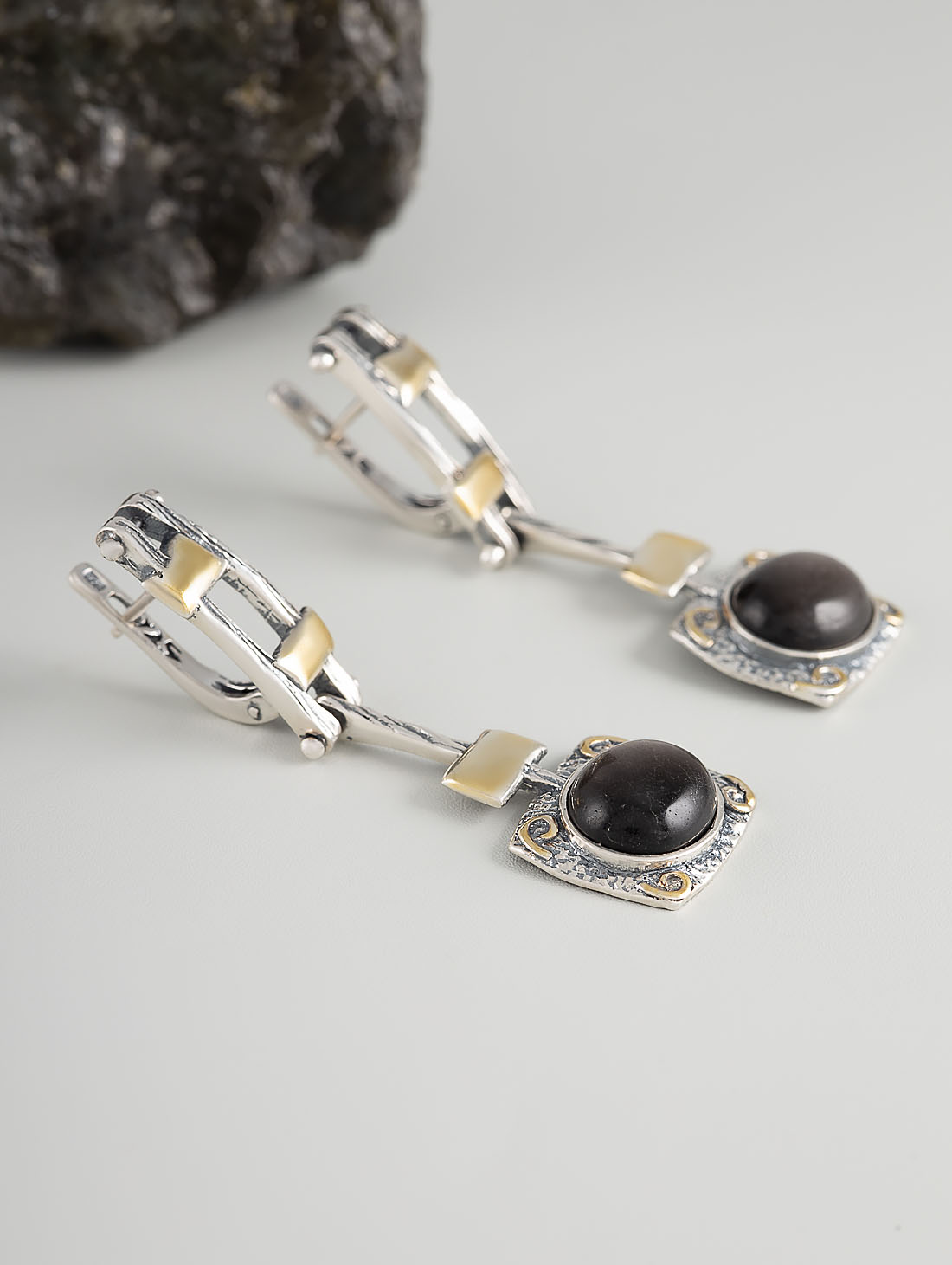 Err1157z Обсидиан Серьги (Ag 925)