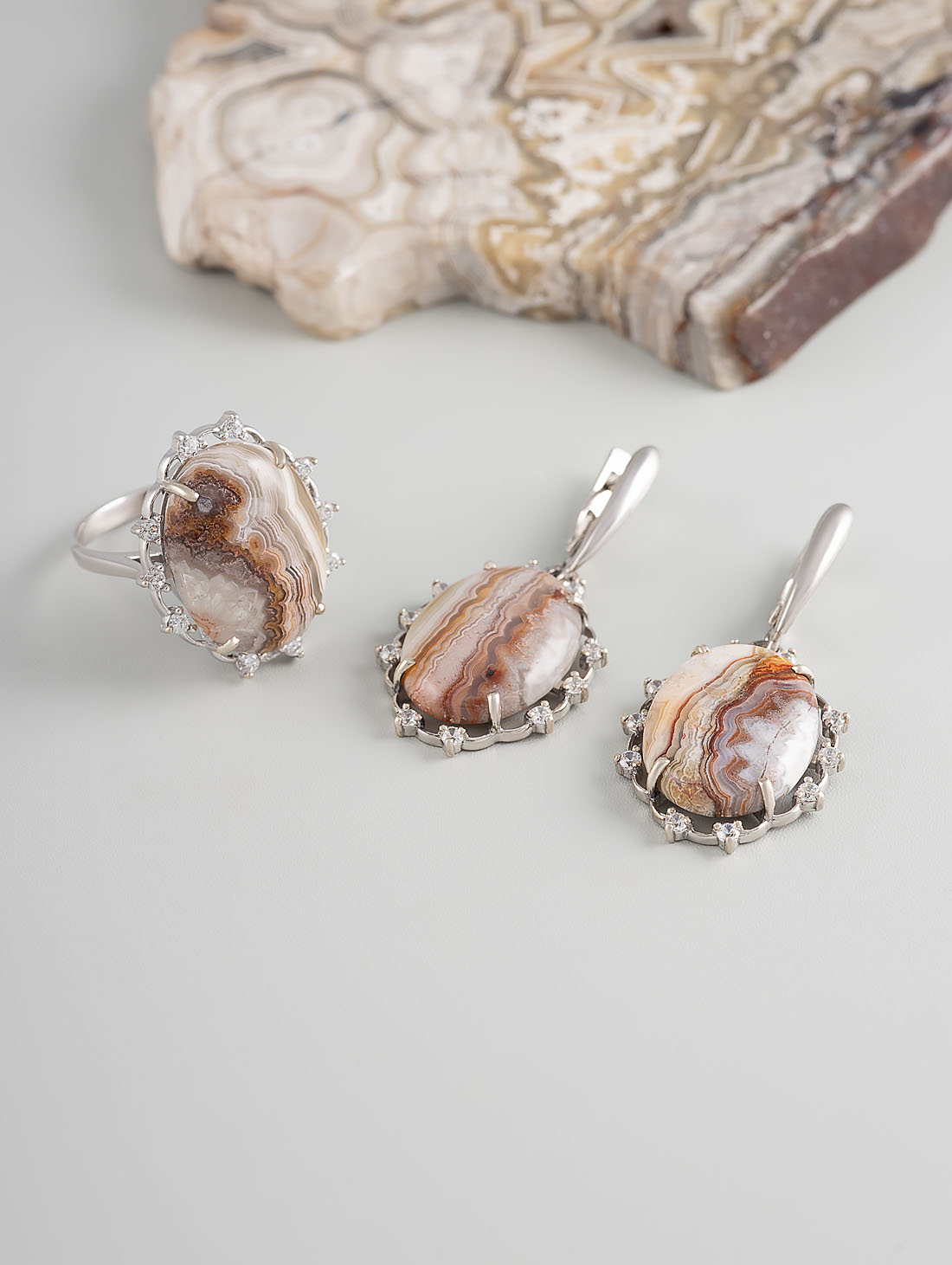 1554R Агат Серьги (Ag 925)