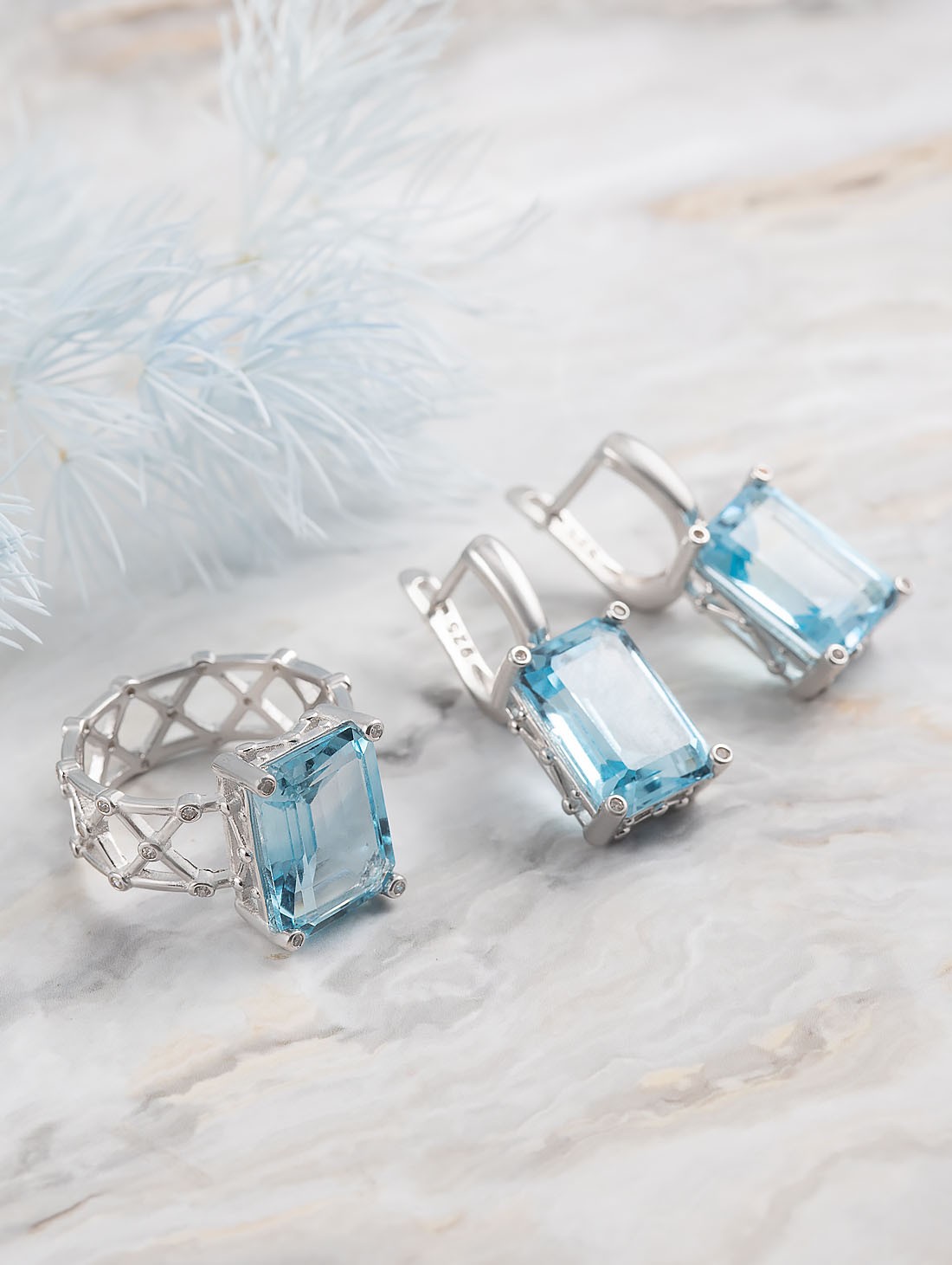 98431 Кольцо (Ag 925)