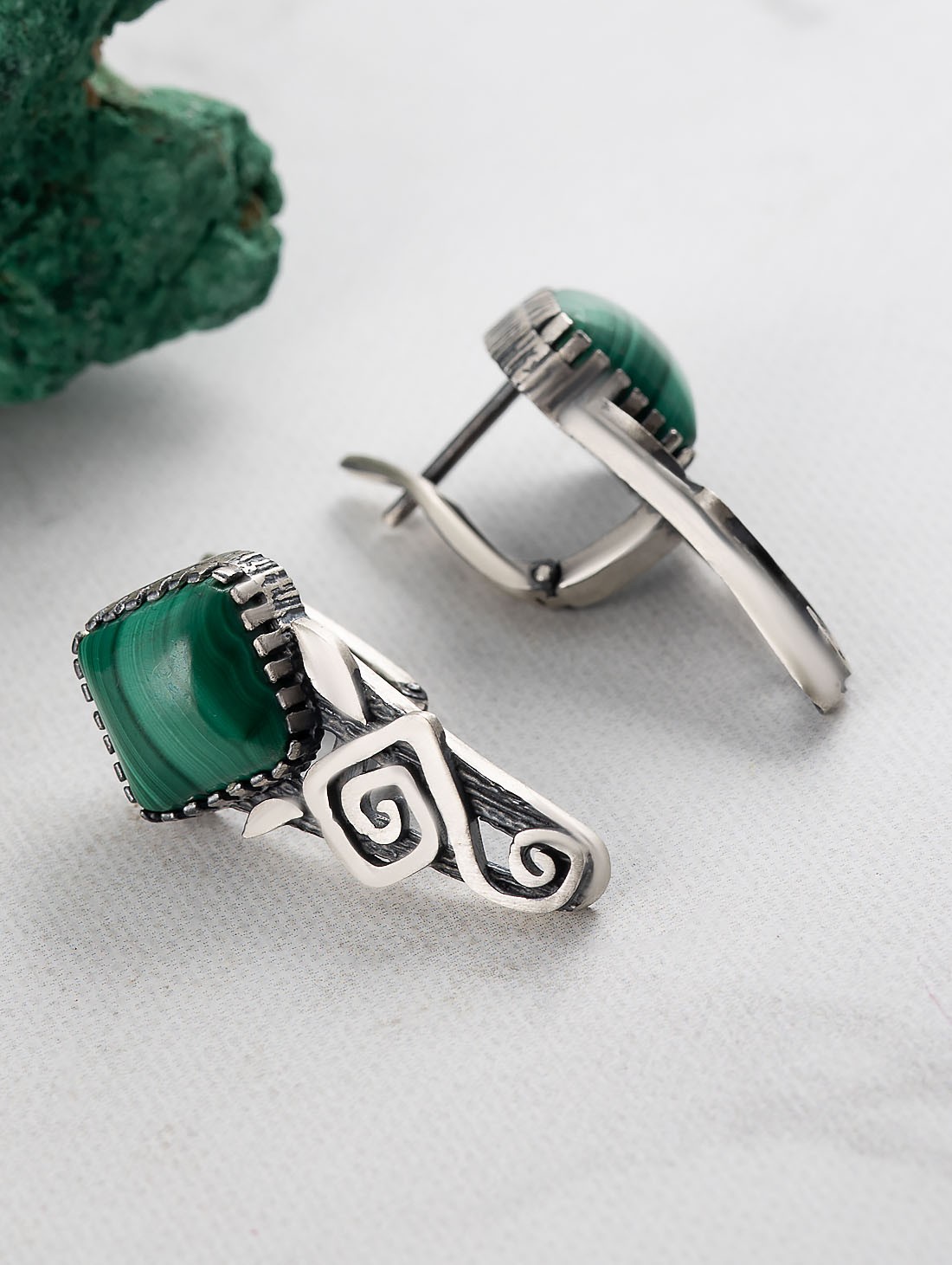 Err1496 Малахит Серьги (Ag 925)