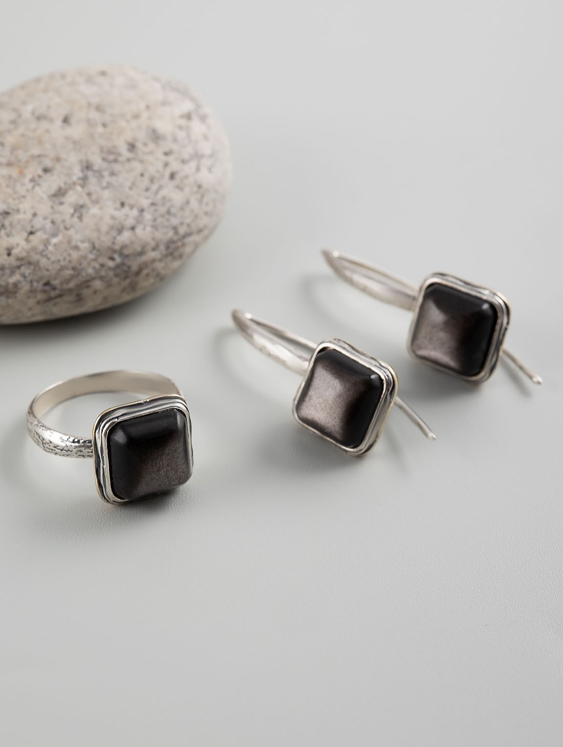 Err1306z Обсидиан Серьги (Ag 925)