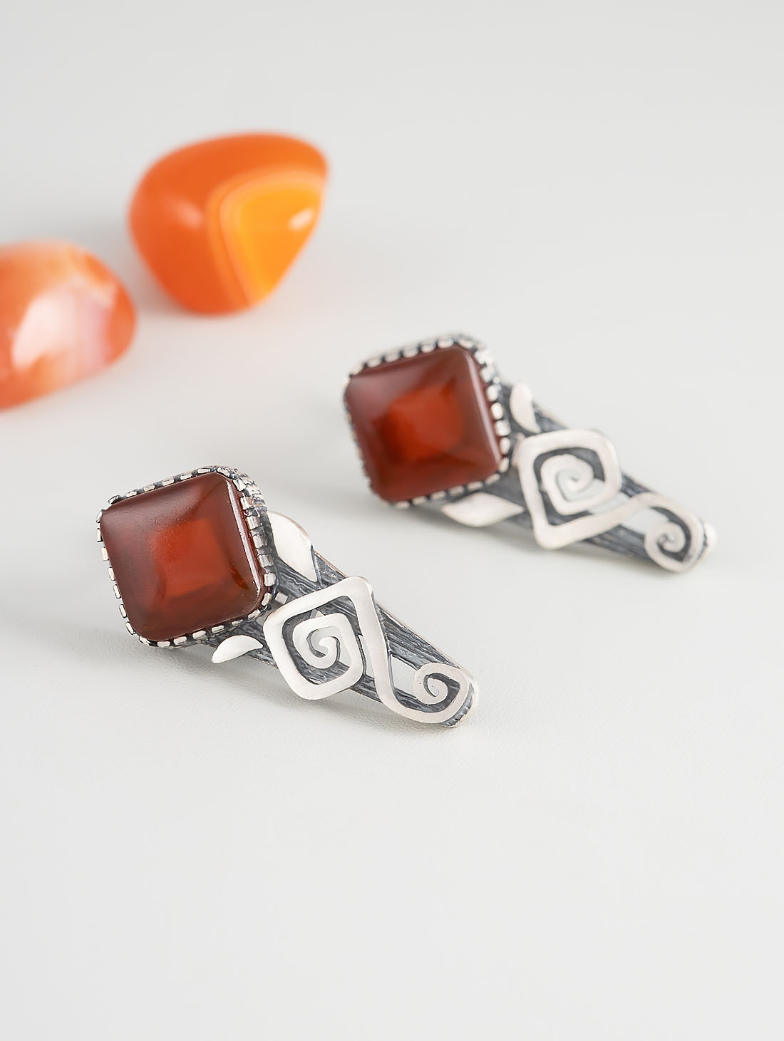 Err1496 Сердолик Серьги (Ag 925)