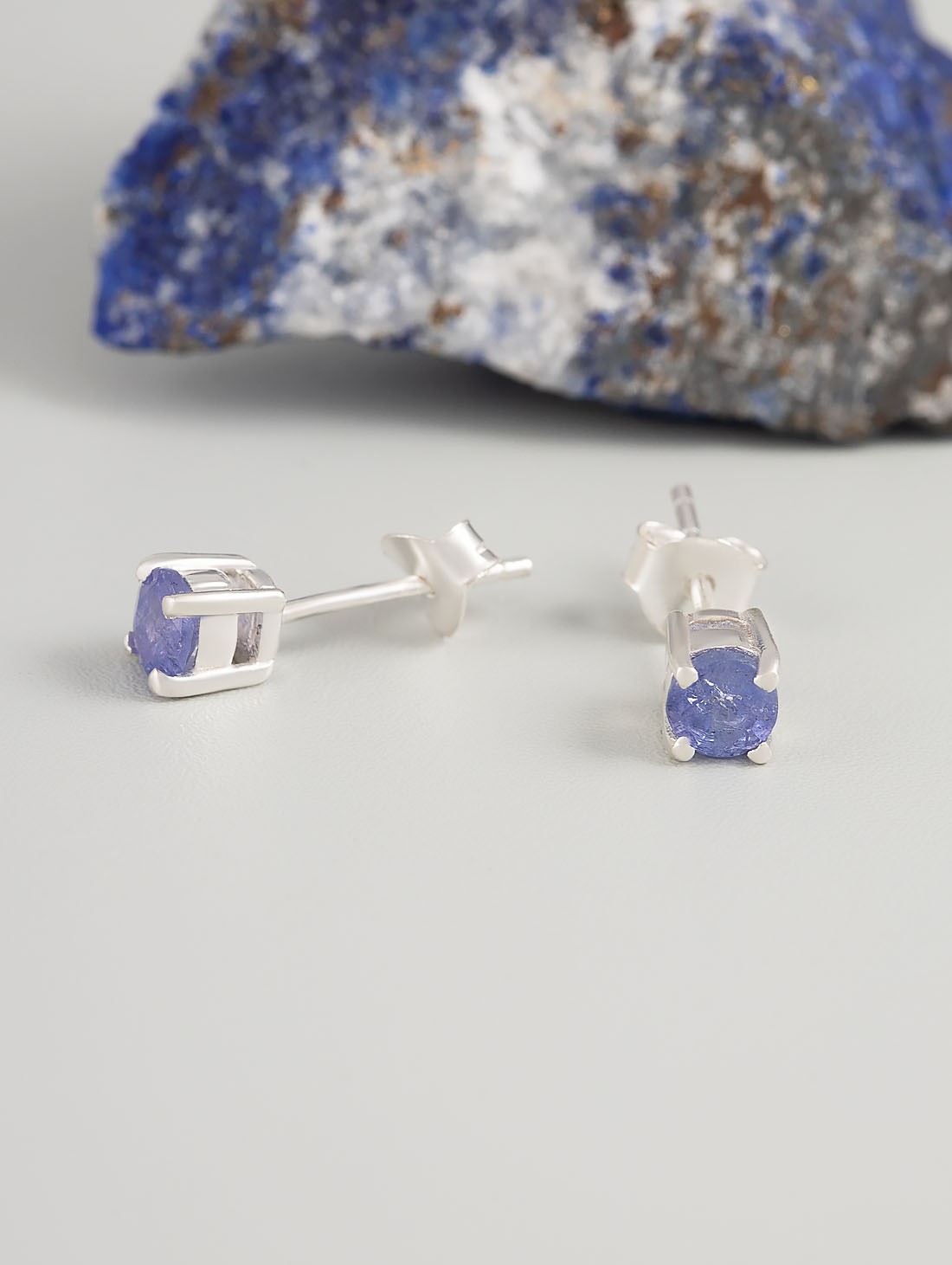 9352 Серьги пуссеты (Ag 925)