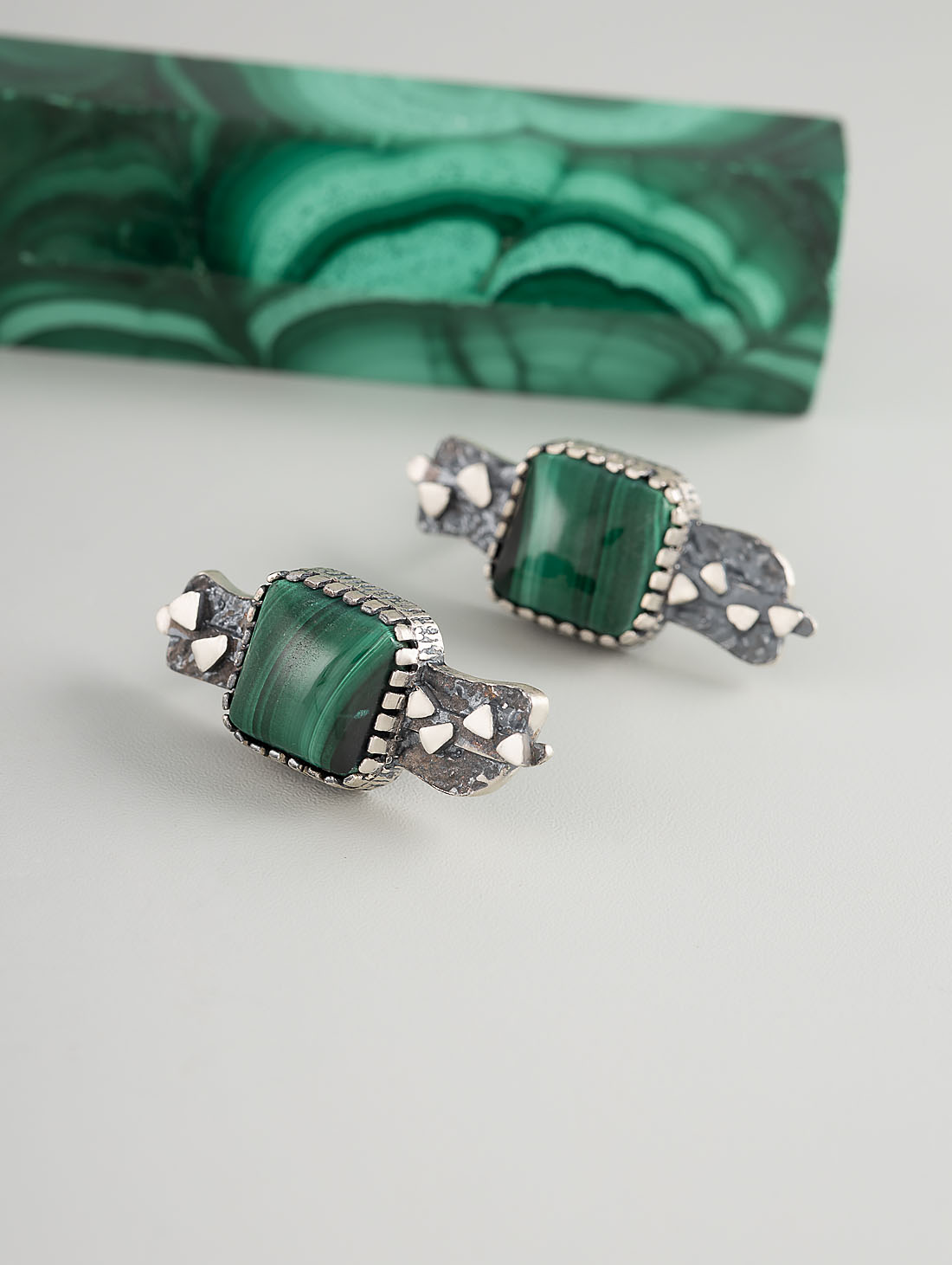 Err1493 Малахит Серьги (Ag 925)