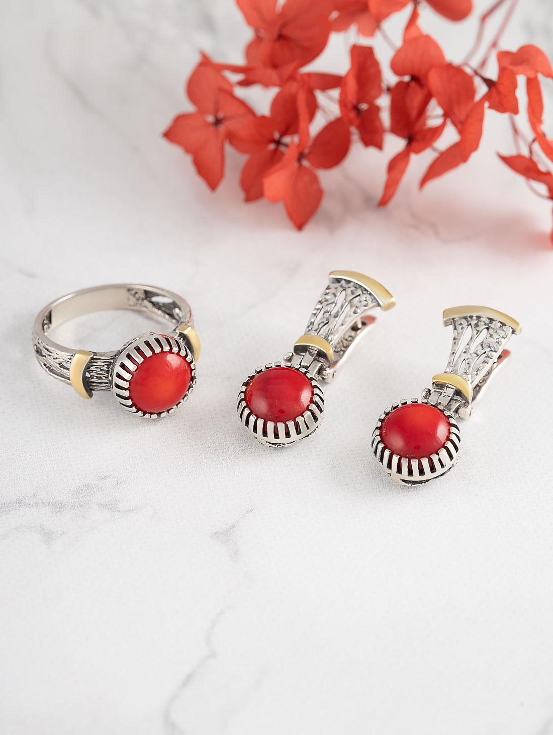 Err1503z Коралл Серьги (Ag 925)