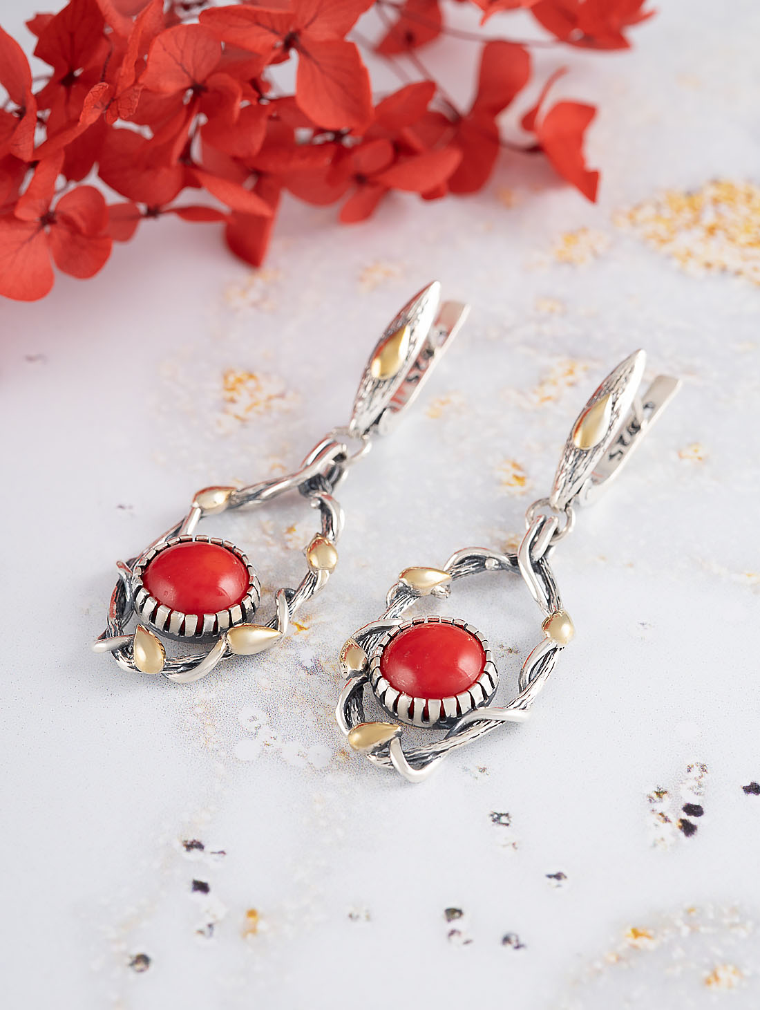 Err1476z Коралл Серьги (Ag 925)