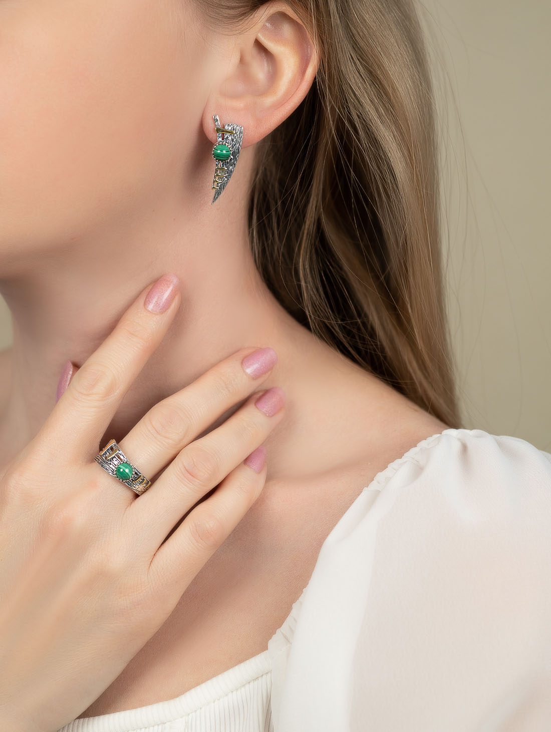 Err1498z Малахит Серьги (Ag 925)