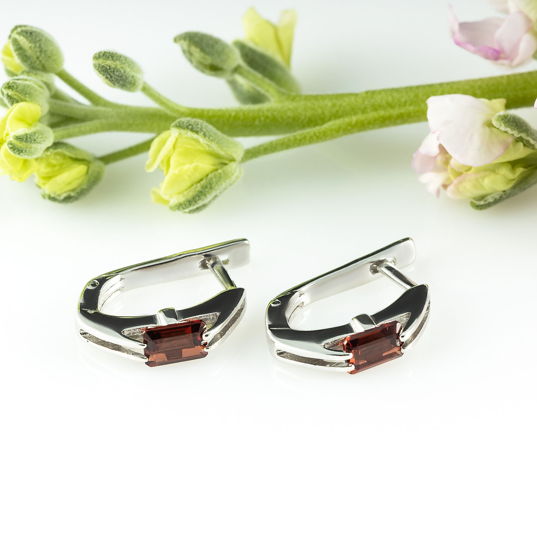 1250R Гранат Серьги (Ag 925)