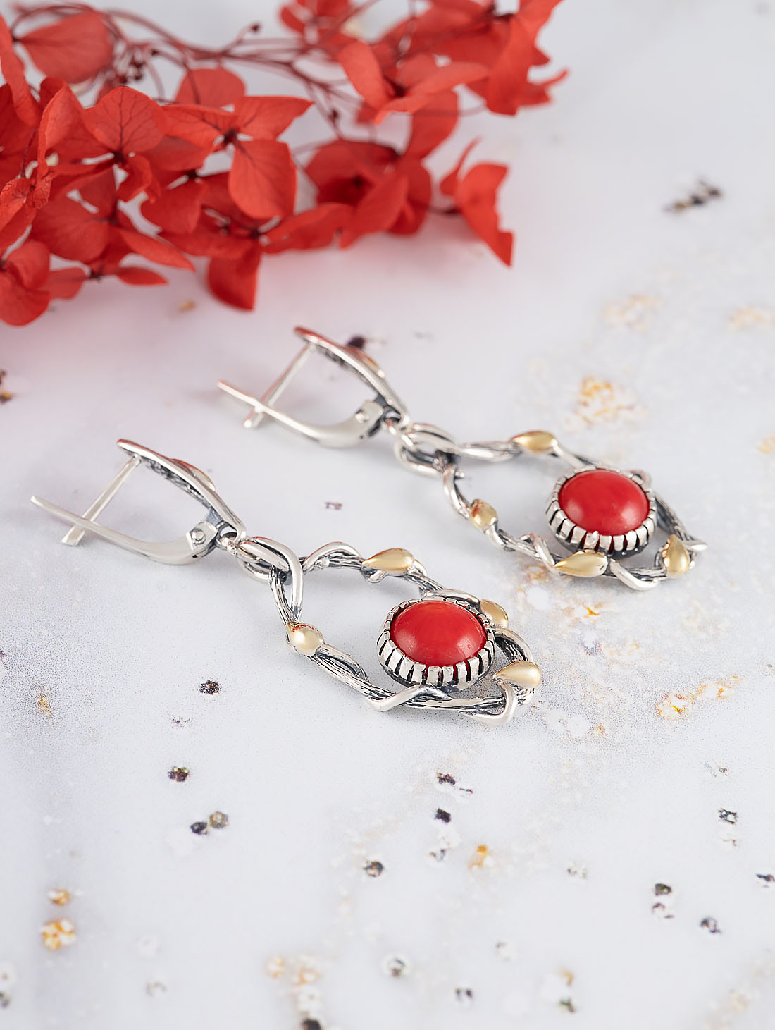 Err1476z Коралл Серьги (Ag 925)