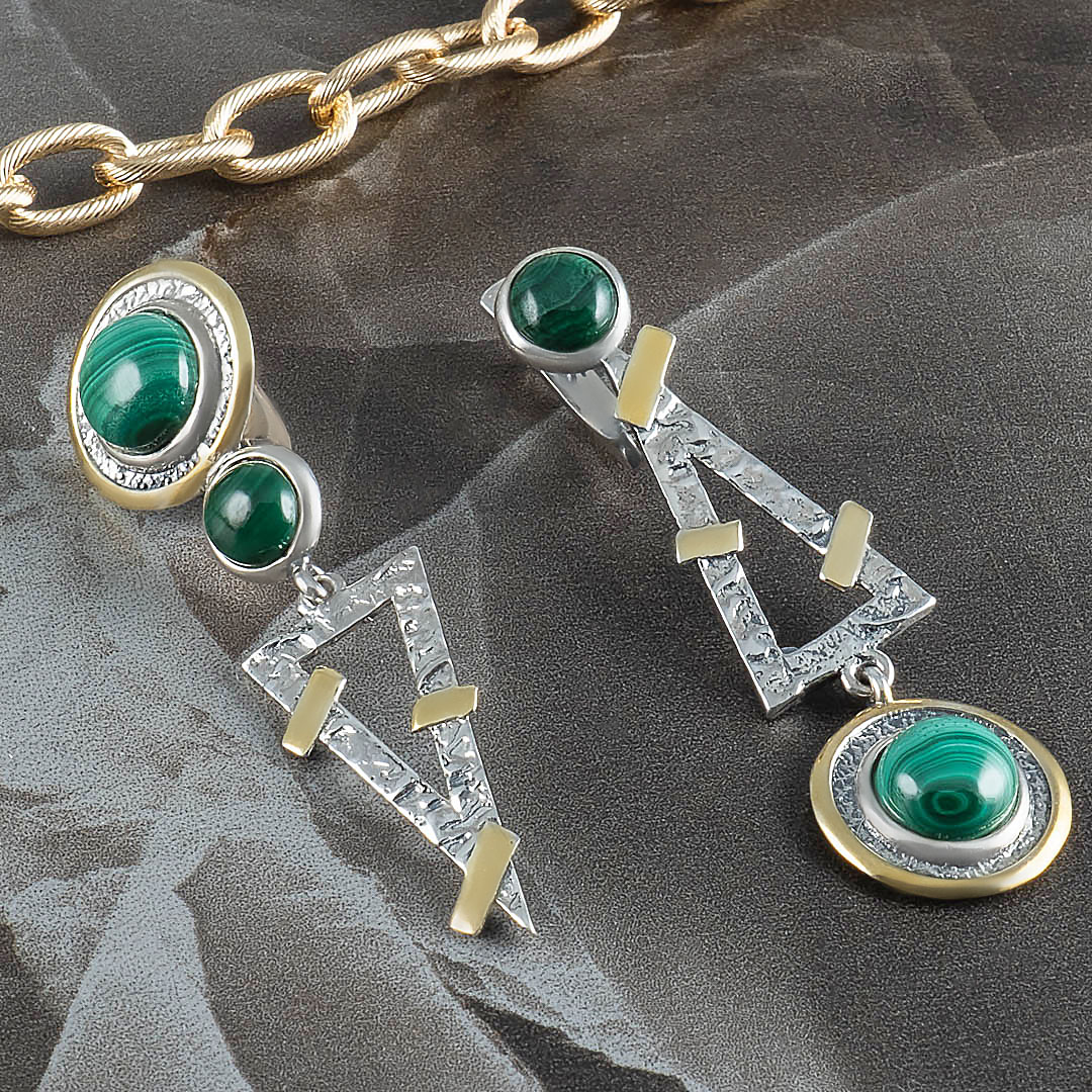 Err1184z16 Малахит Серьги (Ag 925)