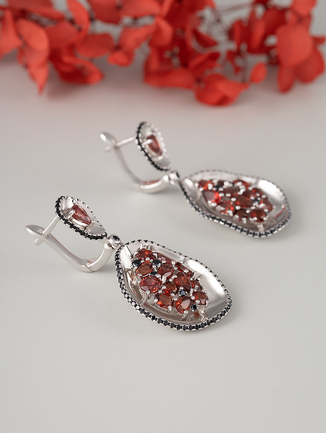 С0422G Гранат Серьги (Ag 925)