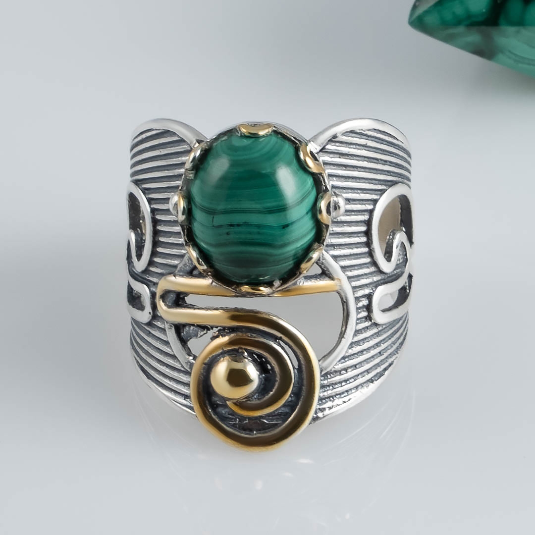 Rrr0021z Малахит Кольцо (Ag 925)