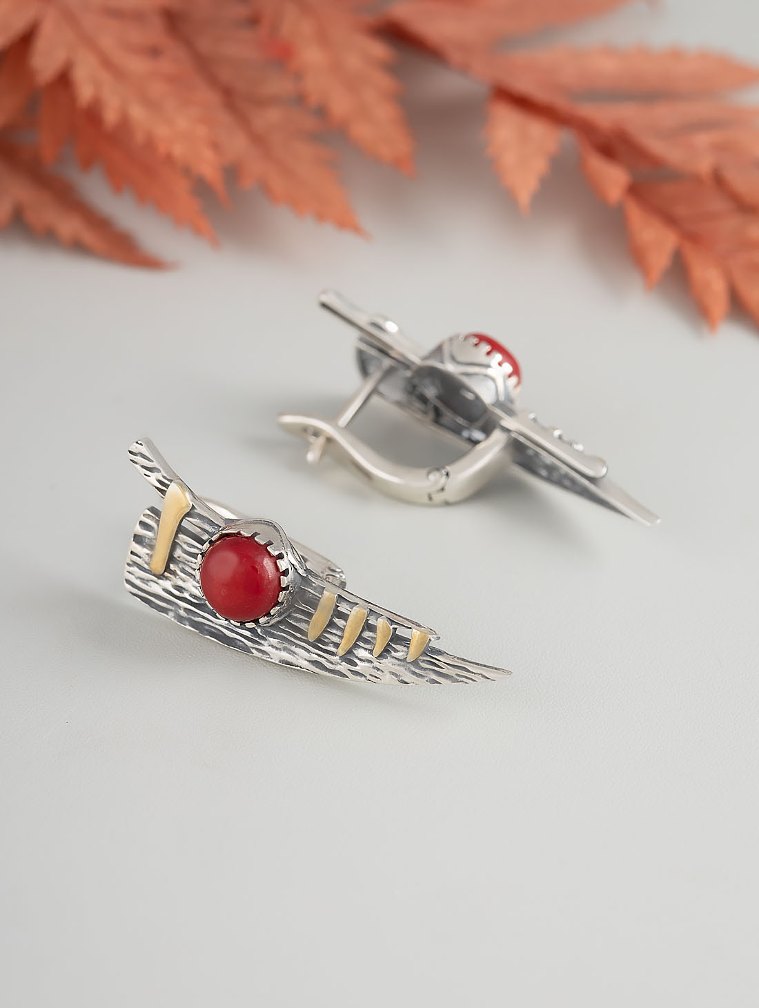 Err1498z Коралл Серьги (Ag 925)