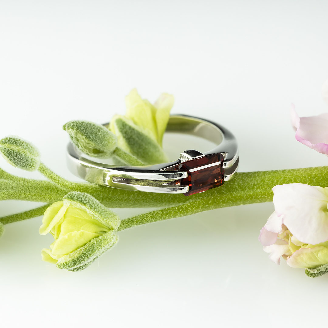 0250R Гранат Кольцо (Ag 925)