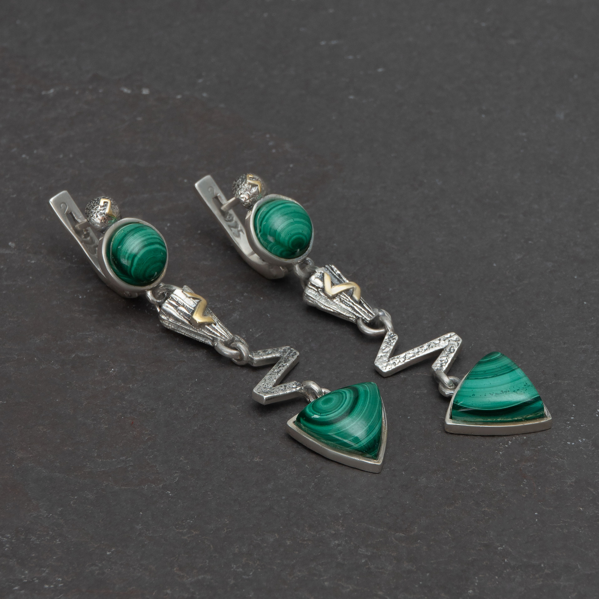 Err1198z Малахит Серьги (Ag 925)