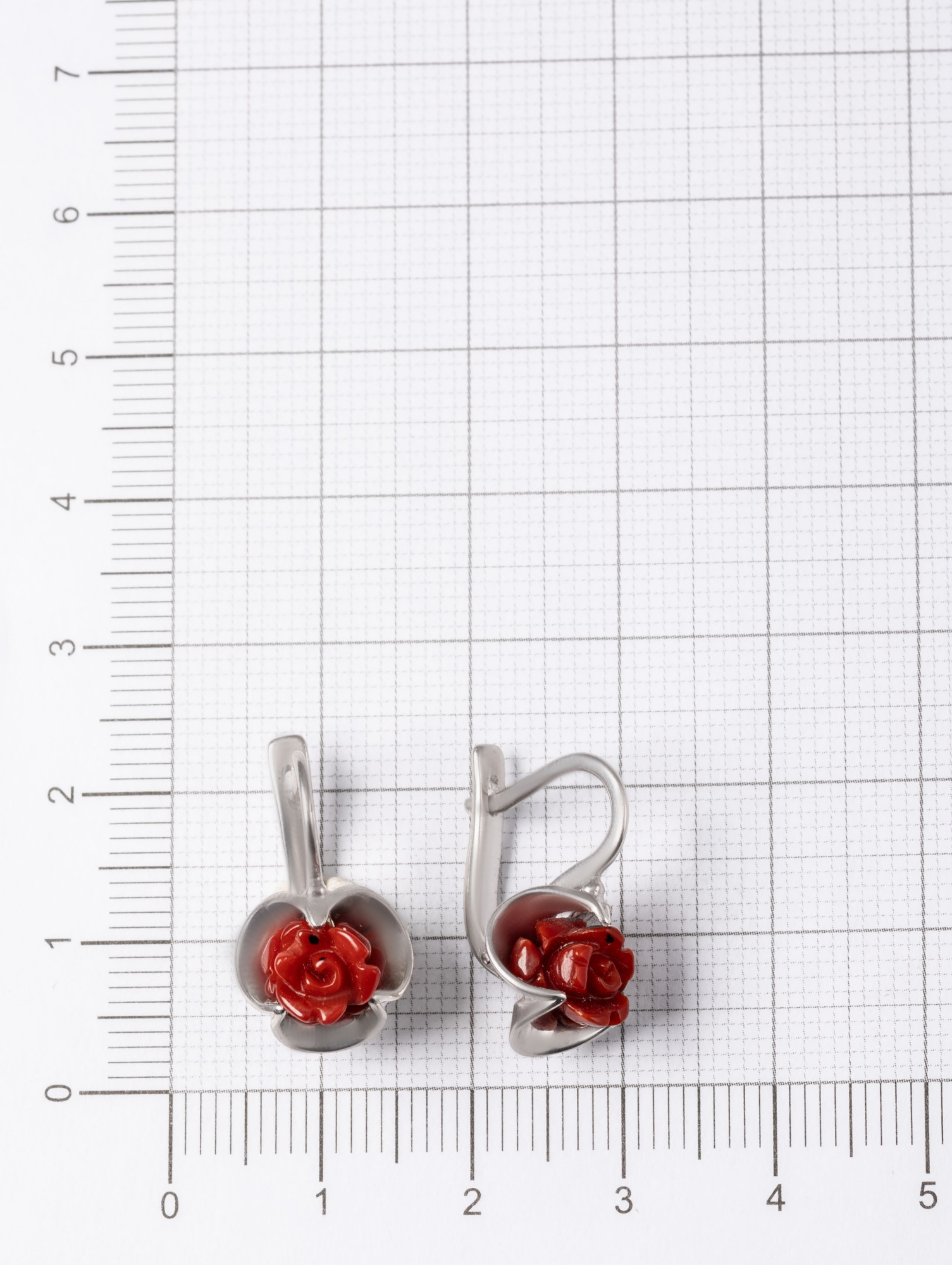 1274R Коралл узор крас Серьги (Ag 925)