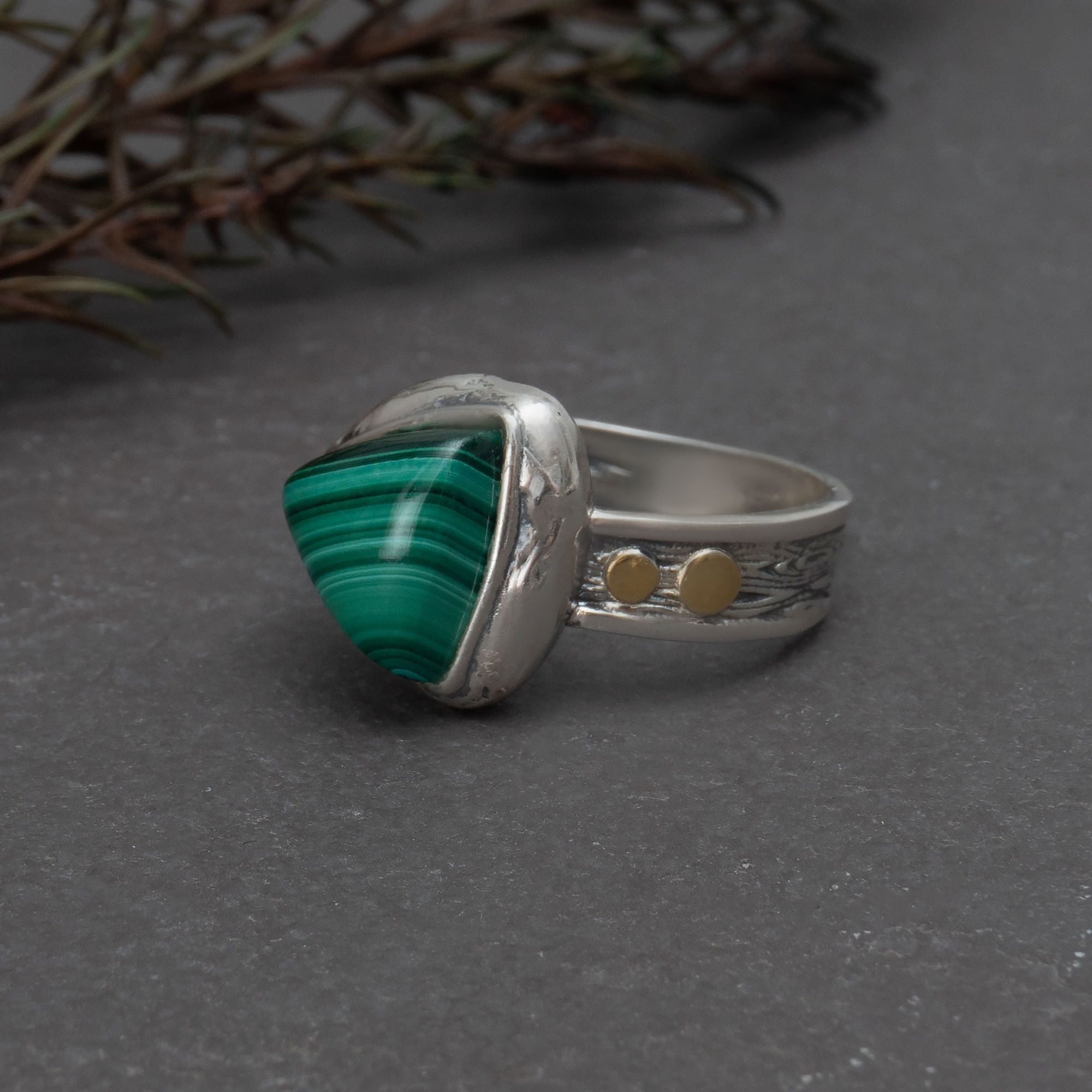 Rrr1268z Малахит Кольцо (Ag_925)