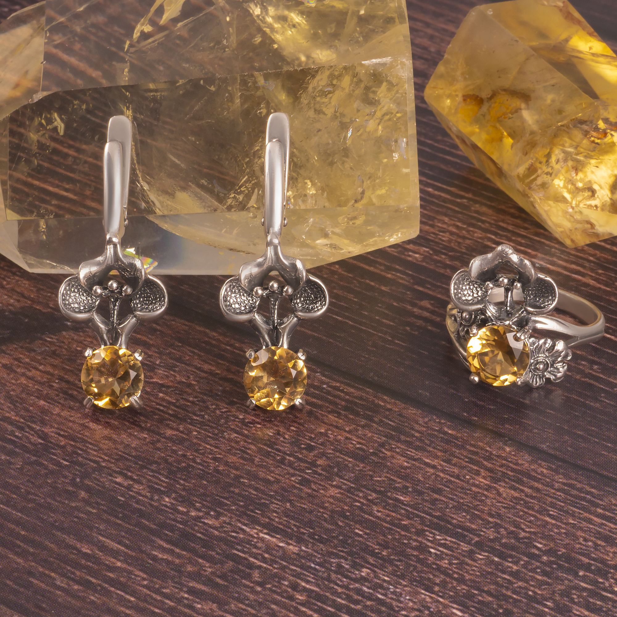 0493219 Кольцо (Ag 925)