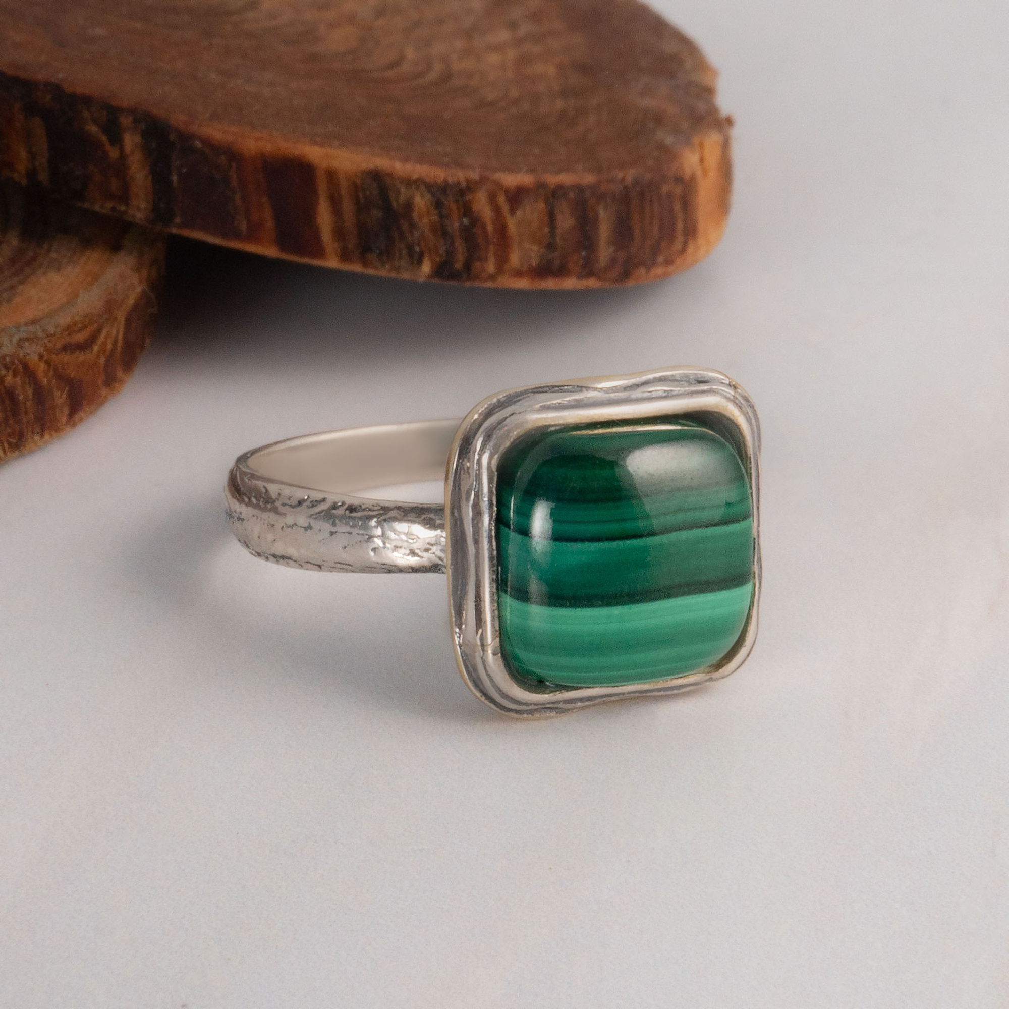 Rrr1306z Малахит Кольцо (Ag 925)